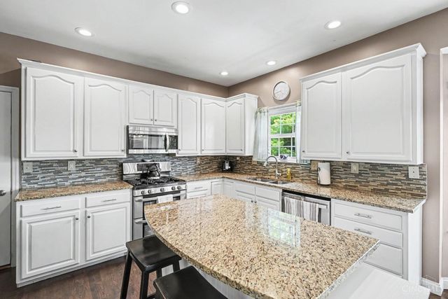 8221 Springleaf Lake Drive, Colerain Twp, OH 45247