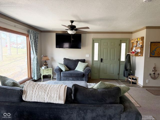 1925 S Lee Kay Drive, Rockville, IN 47872