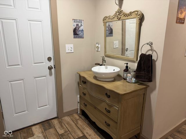 1925 S Lee Kay Drive, Rockville, IN 47872