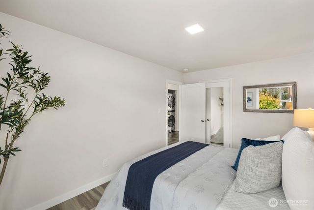 6023 35th Avenue SW, Seattle, WA 98126