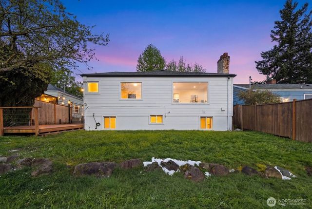 6023 35th Avenue SW, Seattle, WA 98126