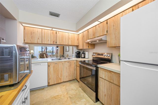 6357 BAHIA DEL MAR BOULEVARD 206, St Petersburg, FL 33715