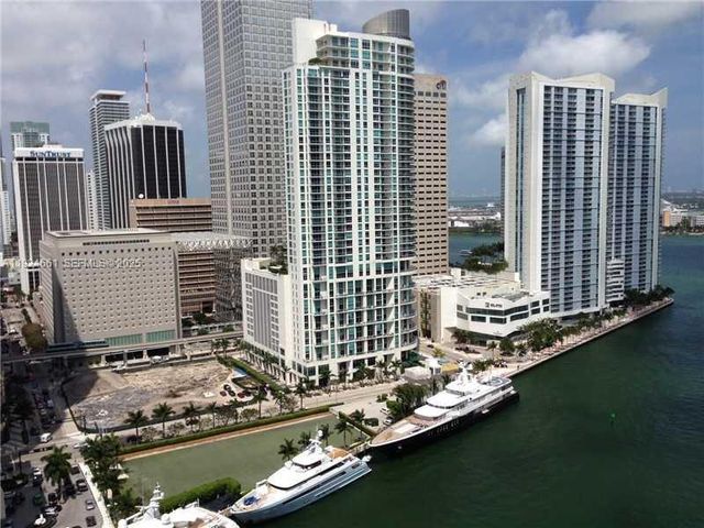 475 Brickell Ave 2415, Miami, FL 33131