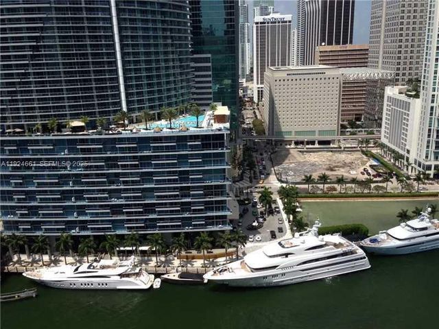 475 Brickell Ave 2415, Miami, FL 33131