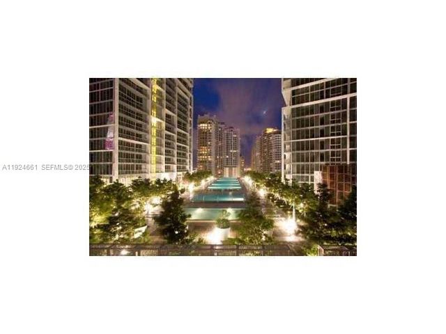 475 Brickell Ave 2415, Miami, FL 33131