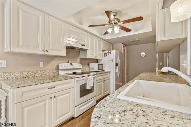 3902 Sabal Springs BLVD, North Fort Myers, FL 33917