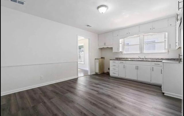 1529 E King Street, Sherman, TX 75090