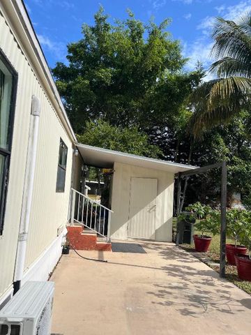 6730 NW 44th Way Lot T-18, Coconut Creek, FL 33073