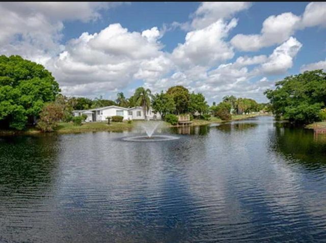 6730 NW 44th Way Lot T-18, Coconut Creek, FL 33073