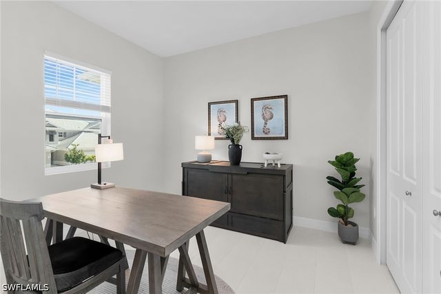 268 Indies DR E 202, Naples, FL 34114