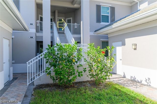 268 Indies DR E 202, Naples, FL 34114