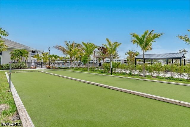 268 Indies DR E 202, Naples, FL 34114