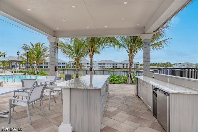 268 Indies DR E 202, Naples, FL 34114