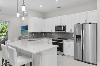 268 Indies DR E 202, Naples, FL 34114