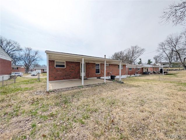 1513 Cargill Drive, St Louis, MO 63136