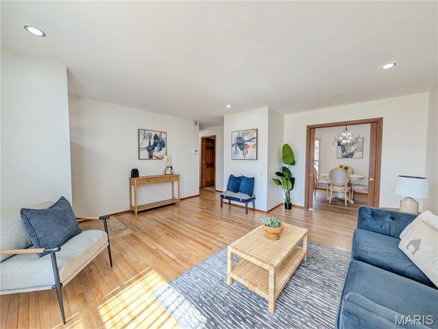 1513 Cargill Drive, St Louis, MO 63136