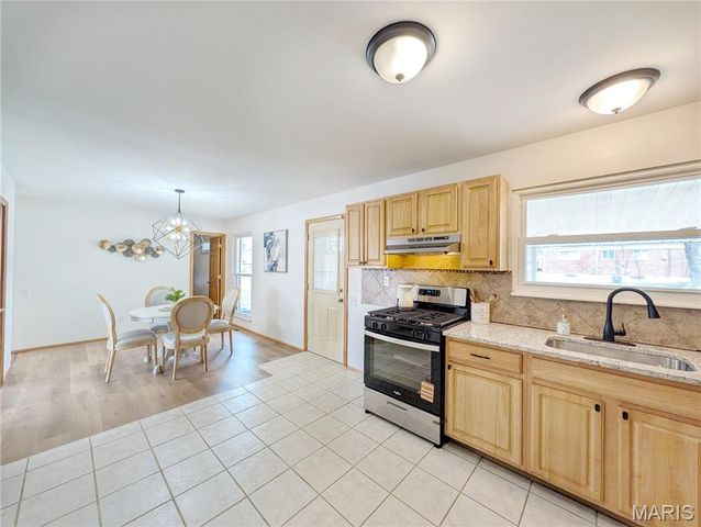 1513 Cargill Drive, St Louis, MO 63136