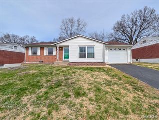 1513 Cargill Drive, St Louis, MO 63136