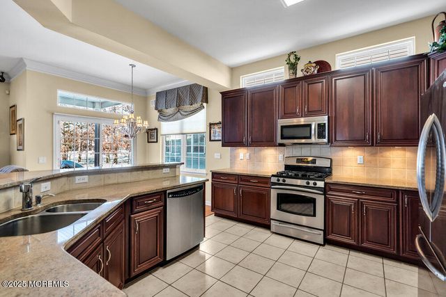 22 Bay Hill Road, Jackson, NJ 08527