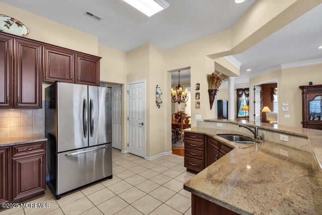 22 Bay Hill Road, Jackson, NJ 08527