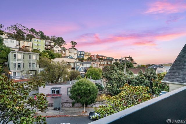 2700 Diamond Street, San Francisco, CA 94131