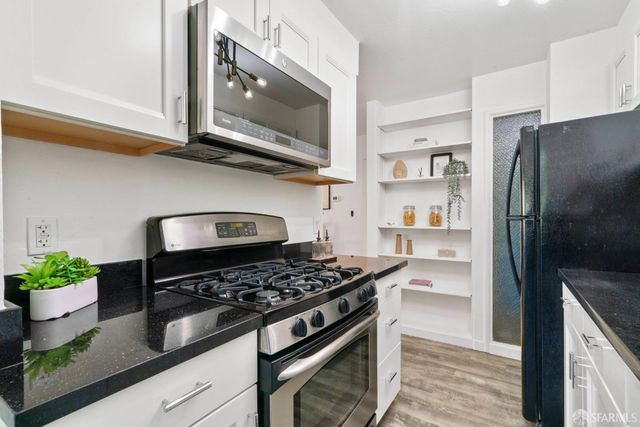 2700 Diamond Street, San Francisco, CA 94131