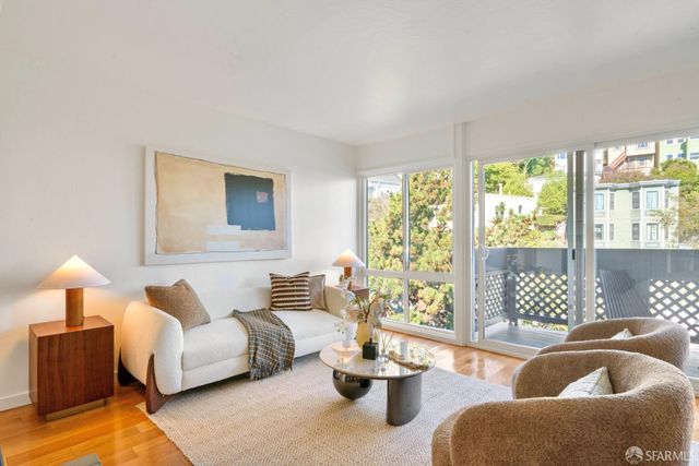 2700 Diamond Street, San Francisco, CA 94131