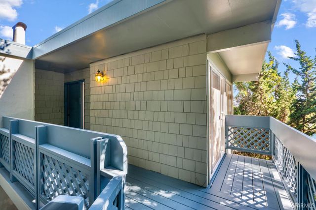 2700 Diamond Street, San Francisco, CA 94131