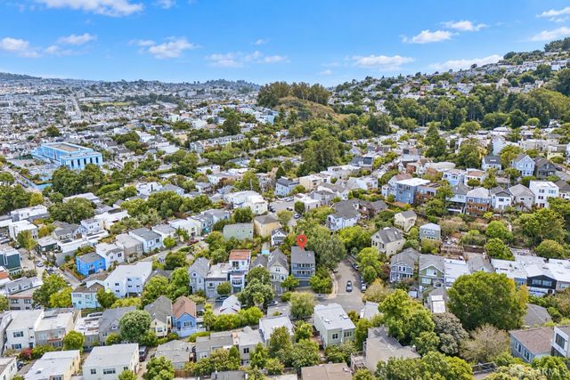 2700 Diamond Street, San Francisco, CA 94131