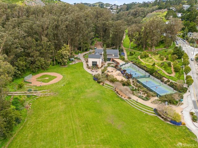 2700 Diamond Street, San Francisco, CA 94131