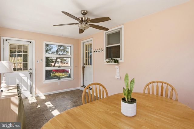 101 TRIMBLE BLVD, Brookhaven, PA 19015