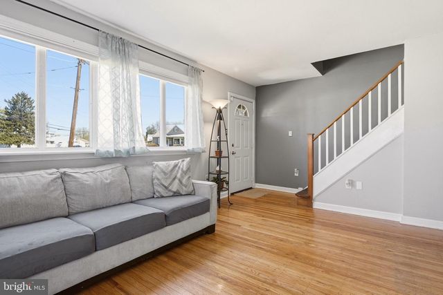 101 TRIMBLE BLVD, Brookhaven, PA 19015