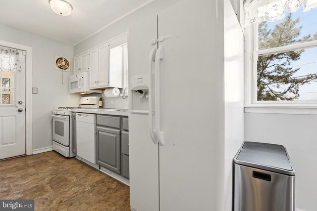 101 TRIMBLE BLVD, Brookhaven, PA 19015