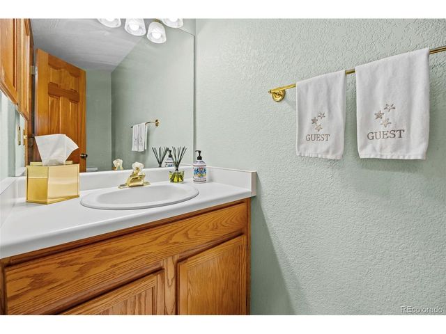 5427 S Xenon St, Littleton, CO 80127