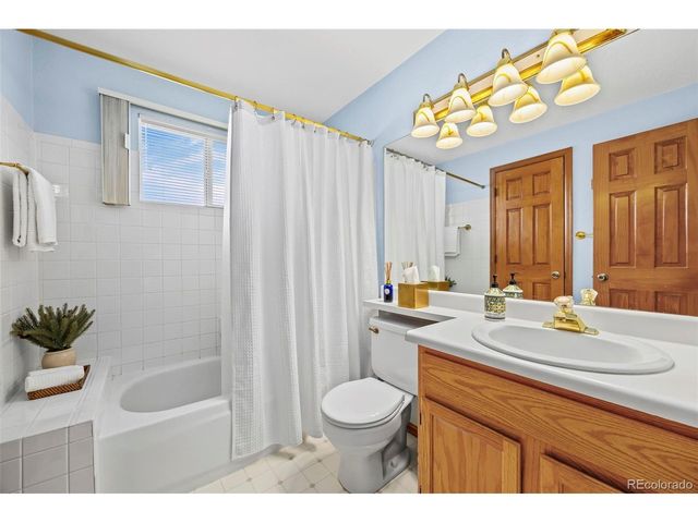 5427 S Xenon St, Littleton, CO 80127