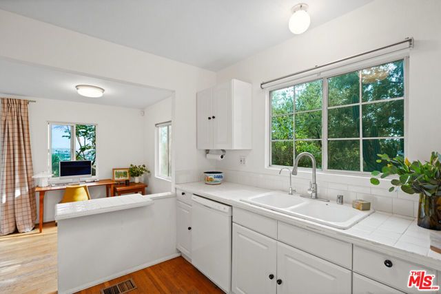 3557 Tacoma Avenue, Los Angeles, CA 90065