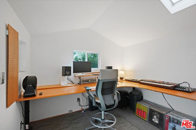 3557 Tacoma Avenue, Los Angeles, CA 90065
