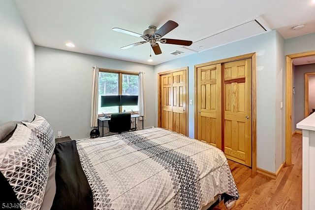 27 Seneca Ave, Rockaway Twp., NJ 07866