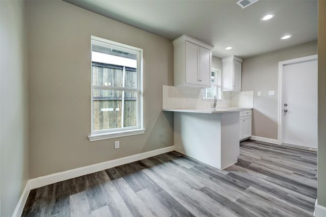 8817 Emmott Road, Houston, TX 77040