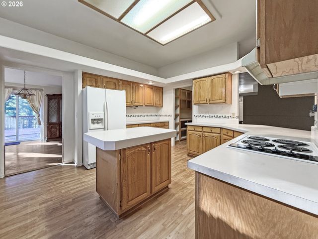 19026 PACIFIC CREST Dr, Brookings, OR 97415