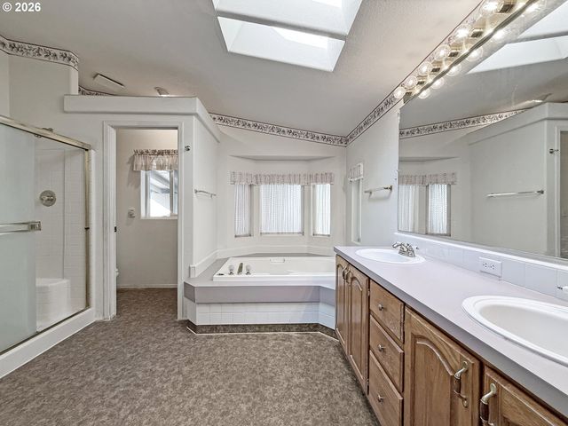 19026 PACIFIC CREST Dr, Brookings, OR 97415