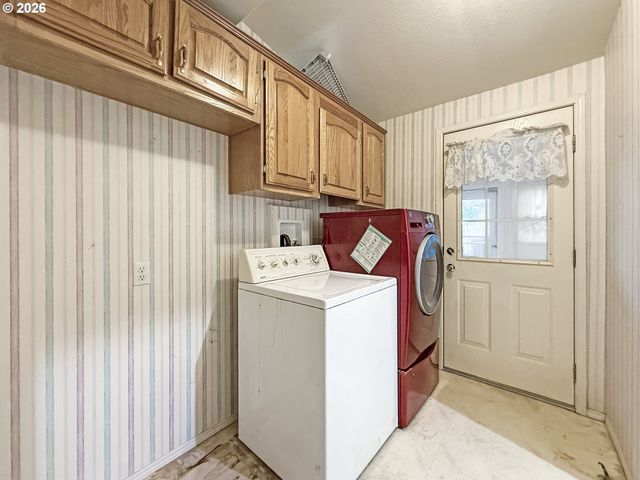 19026 PACIFIC CREST Dr, Brookings, OR 97415