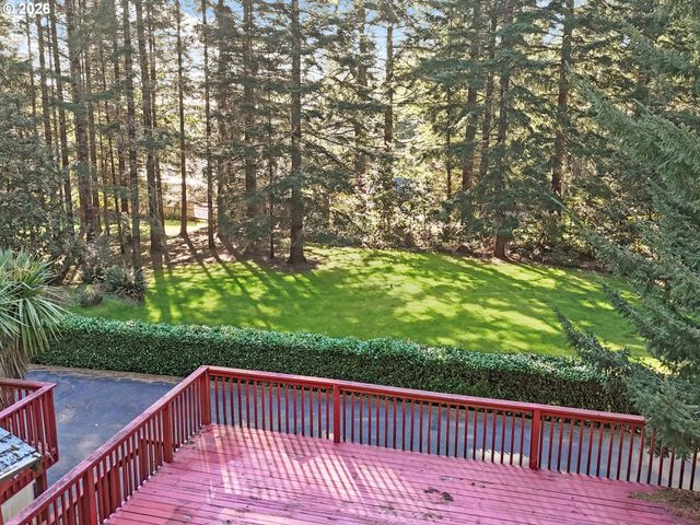 19026 PACIFIC CREST Dr, Brookings, OR 97415