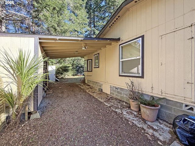 19026 PACIFIC CREST Dr, Brookings, OR 97415
