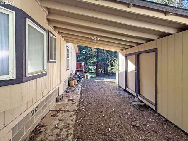 19026 PACIFIC CREST Dr, Brookings, OR 97415