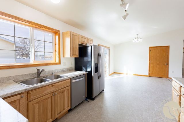 2490 Trask Circle, Worden, MT 59088