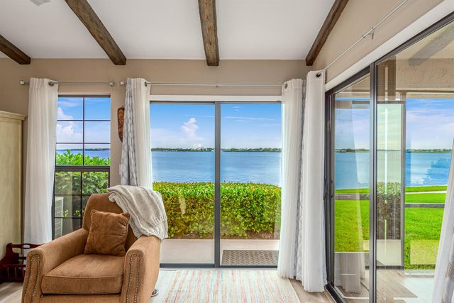 3513 SE Sandpiper Circle, Port St. Lucie, FL 34952