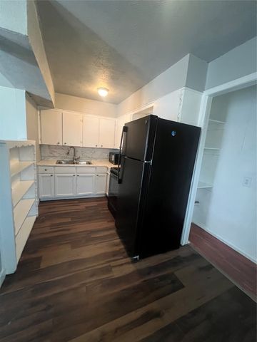 1417 Bennett Avenue B, Dallas, TX 75206