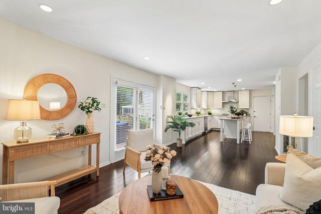 11400 SYMPHONY WOODS LN, Silver Spring, MD 20901