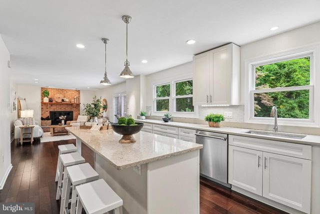 11400 SYMPHONY WOODS LN, Silver Spring, MD 20901